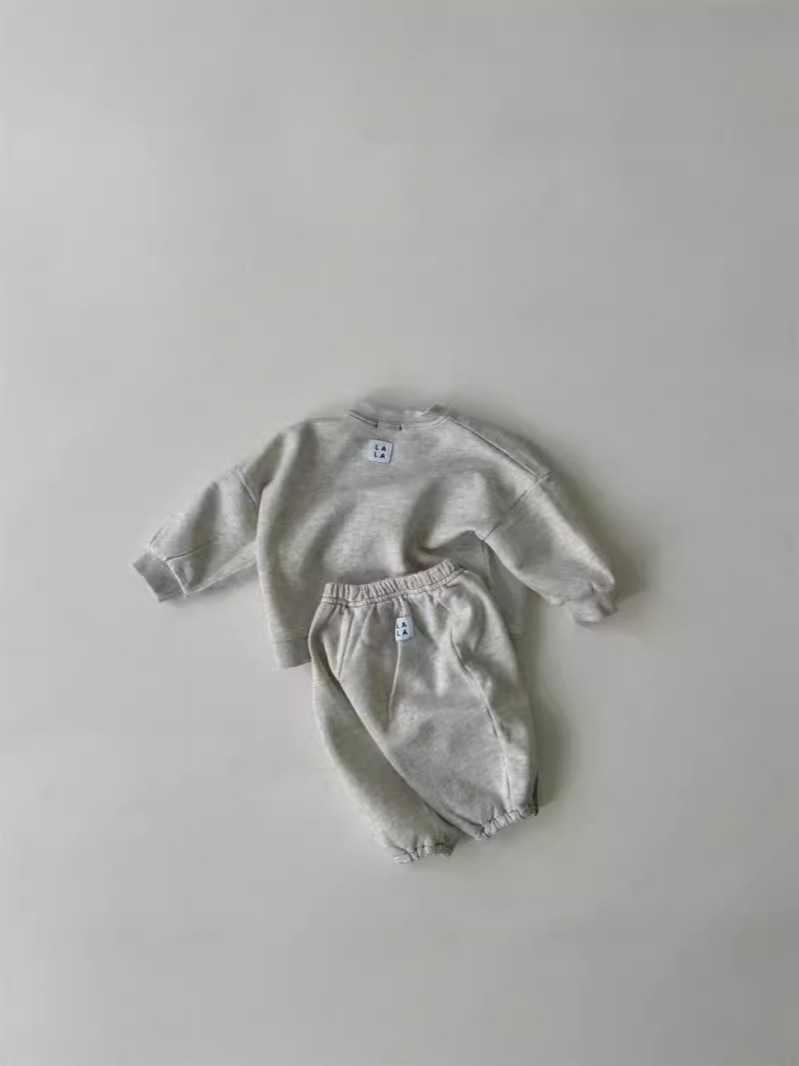 Setelan olahraga serbaguna ana - Running Gear Kids ulasan dan harga