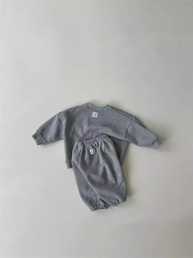 Setelan olahraga serbaguna ana - Running Gear Kids ulasan dan harga
